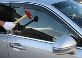 ガラス割り対策